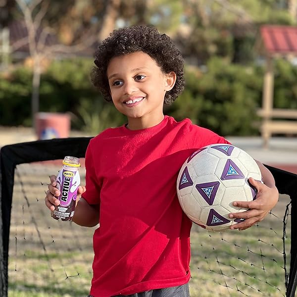 MOTT’S ACTIVE BLASTIN’ BERRY HYDRATING JUICE BEVERAGE, 8 FL OZ BOTTLES, 24 COUNT (4 PACKS OF 6), MADE WITH NATURALLY SOURCED ELECTROLYTES & COCONUT WATER, GLUTEN & CAFFEINE-FREE, KOSHER