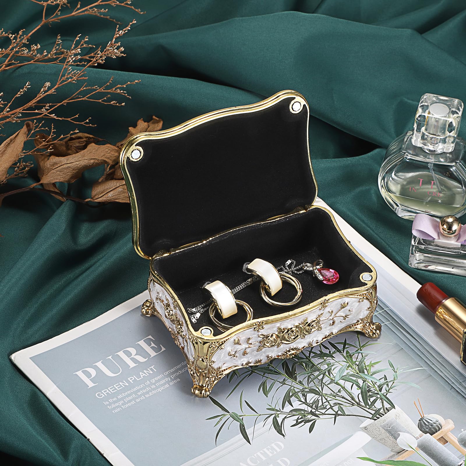 Hipiwe Hipiwe Metal Jewelry Box with Rose Pattern - Vintage Gold Trinket Organizer Box with Magnetic Latching Keepsake Storage Box for Ring Earrings Necklaces, Gift for Women