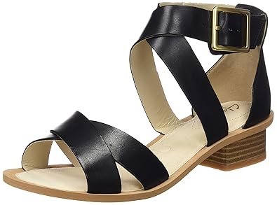 clarks idyllic pump pale blue