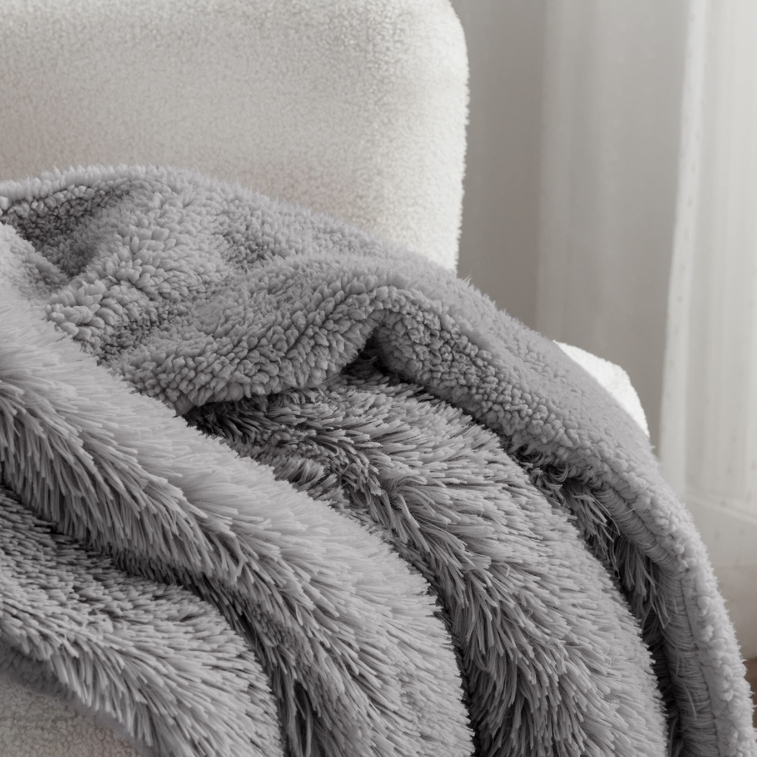 Bedsure Fluffy Grey Throw Blanket Gifts for Women, Men, Soft Fleece Cozy Fuzzy Sherpa Plush Warm Minky Thick Faux Fur Throws for Couch, Bed, Grey Decor House Blanket Gifts for Mom Dad, 50x60