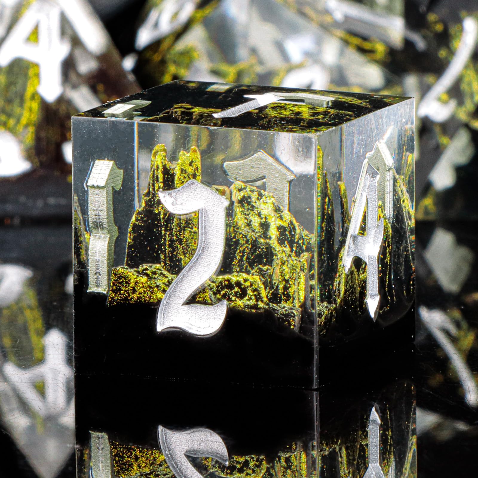 KERWELLSI Resin Nature Mountain Forest DND Dice Set D&D with Gift Box, 7Pcs Custom Sharp Edge Dungeons and Dragons Dice, Polyhedral & RPG Role Playing Game Dice D20 D12 D10 D8 D6 D4