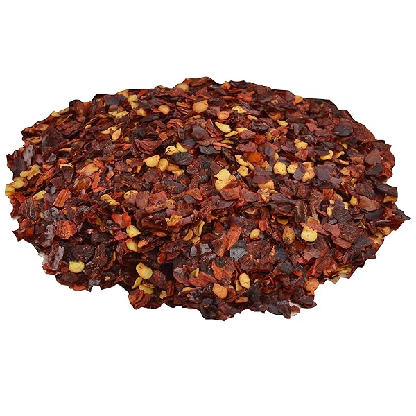MCCORMICK CULINARY CRUSHED RED PEPPER, 13 OZ – ONE 13 OUNCE CONTAINER OF CRUSHED RED PEPPER FLAKES, PERFECT FOR SPRINKLING ONTO PIZZA, BEEF, PORK AND FLATBREADS