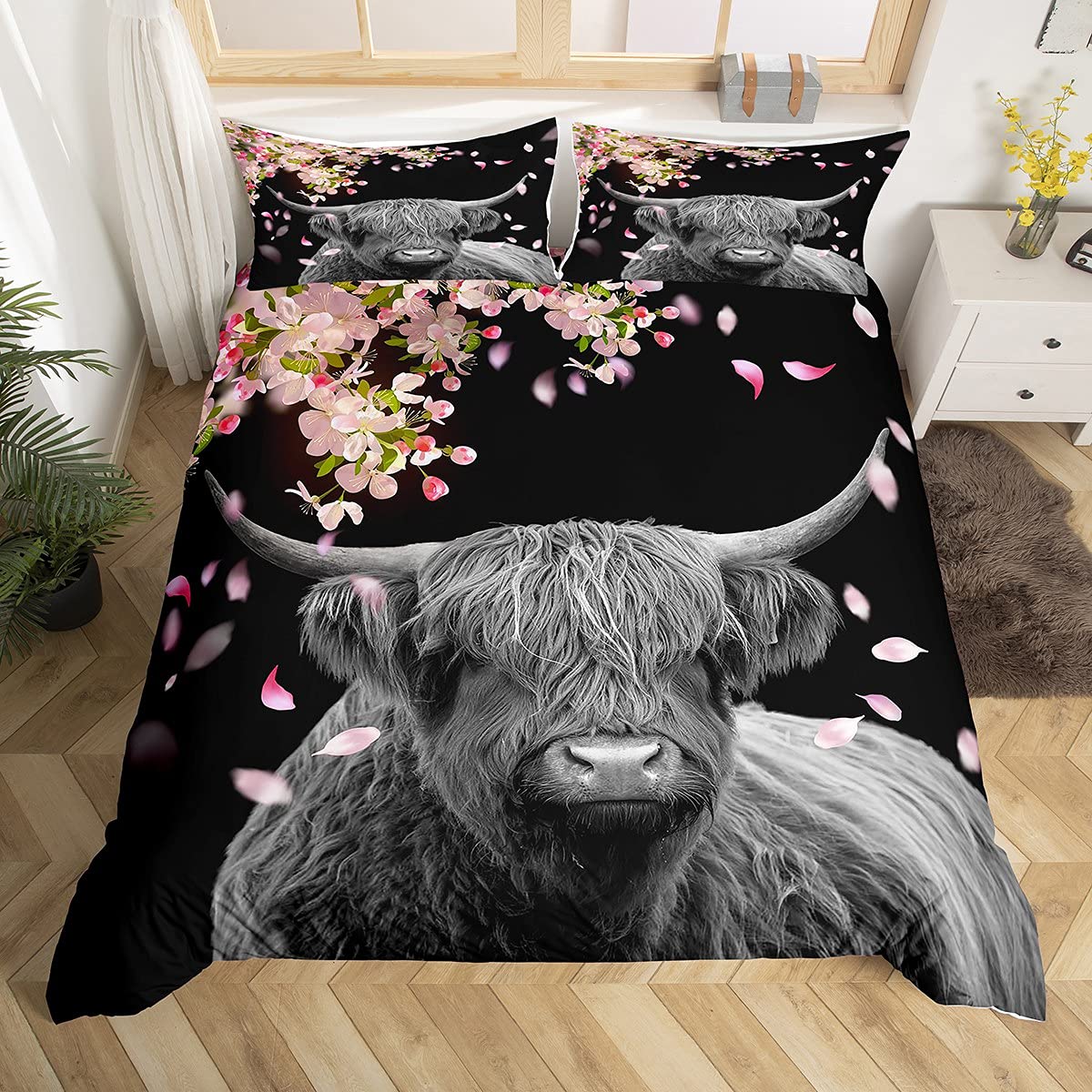 Loussiesd Highland Cow Bedding Set Western Bedding & Linen for Kids Adults Cherry Blossoms Duvet Cover Pink Petals Wild Animal Portrait Bedding & Linen 3Pcs With 2 Pillow Case Super King — image 1