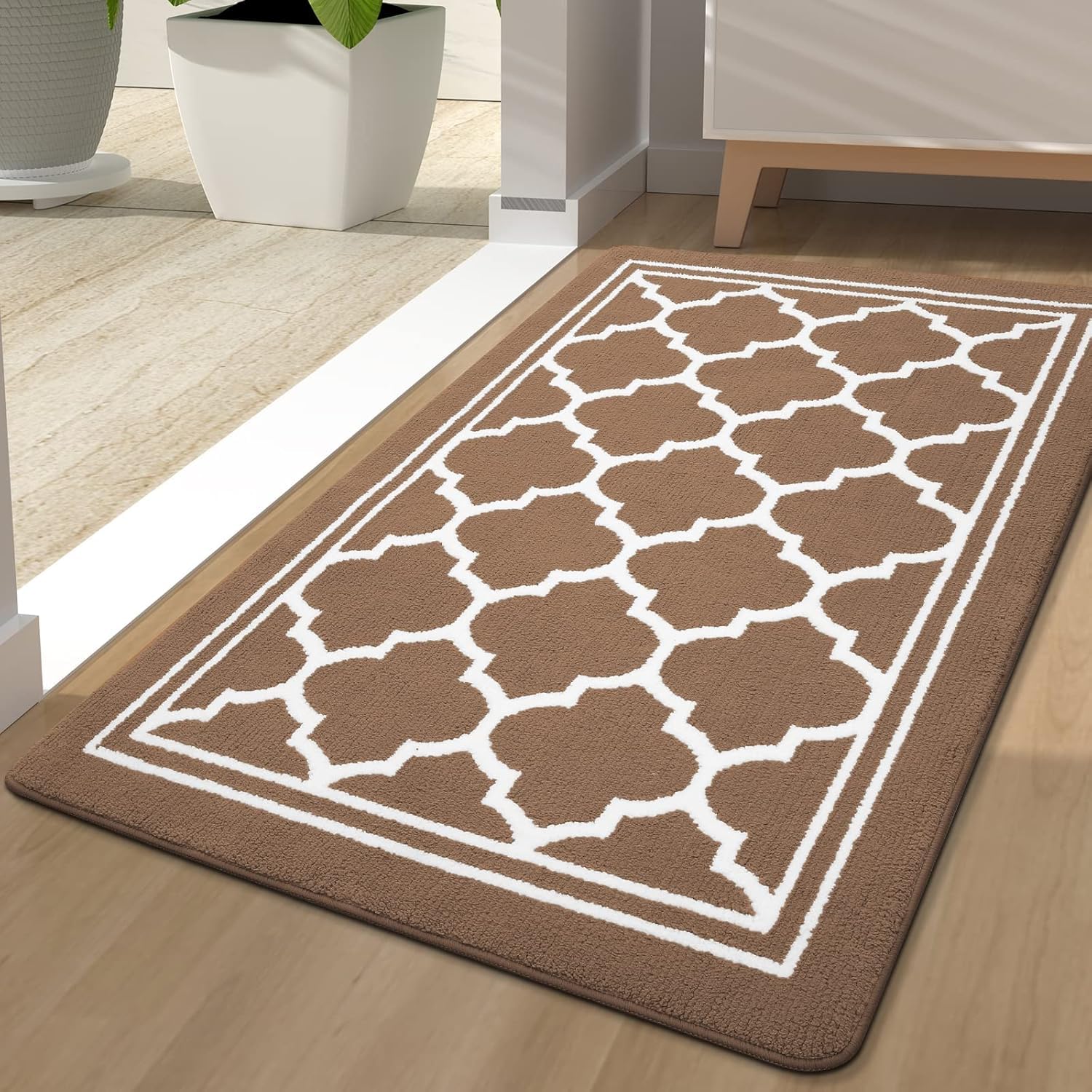 Homaxy Washable Door Mats Indoor, Dirt Trapper Mat Absorbent Non-Slip Low Profile Doormat for Entrance, Inside, Kitchen, Front Back Door— 80 x 120 cm, Brown