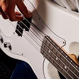 3rd Avenue Full Size 4/4 Electric Bass Guitar Beginner Pack 15W Amp White view 6