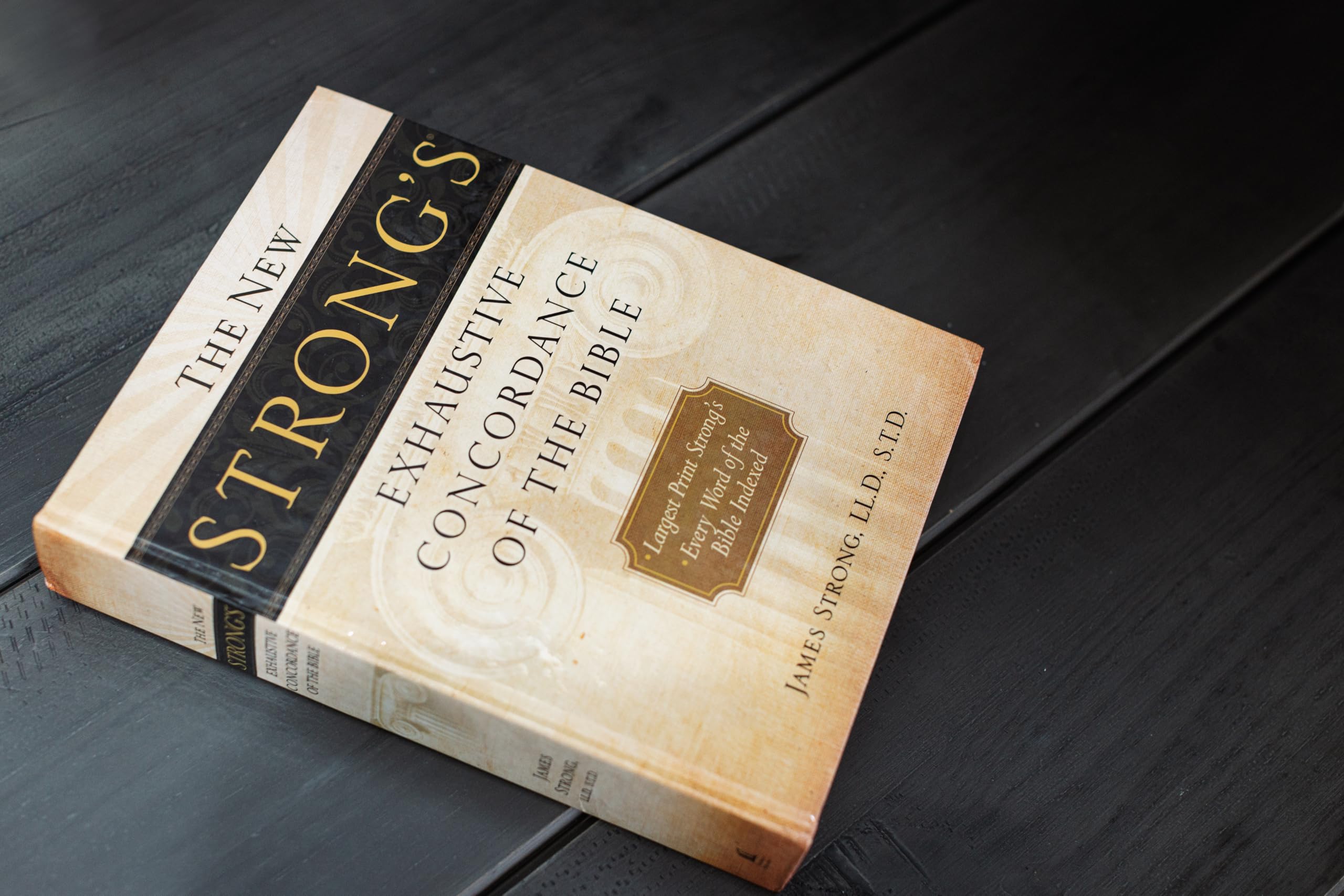The New Strong's Exhaustive Concordance of the Bible: Every Word of the Bible Indexed, Large Print Edition The New Strong's Exhaustive Concordance of the Bible: Every Word of the Bible Indexed, Large Print Edition Hardcover