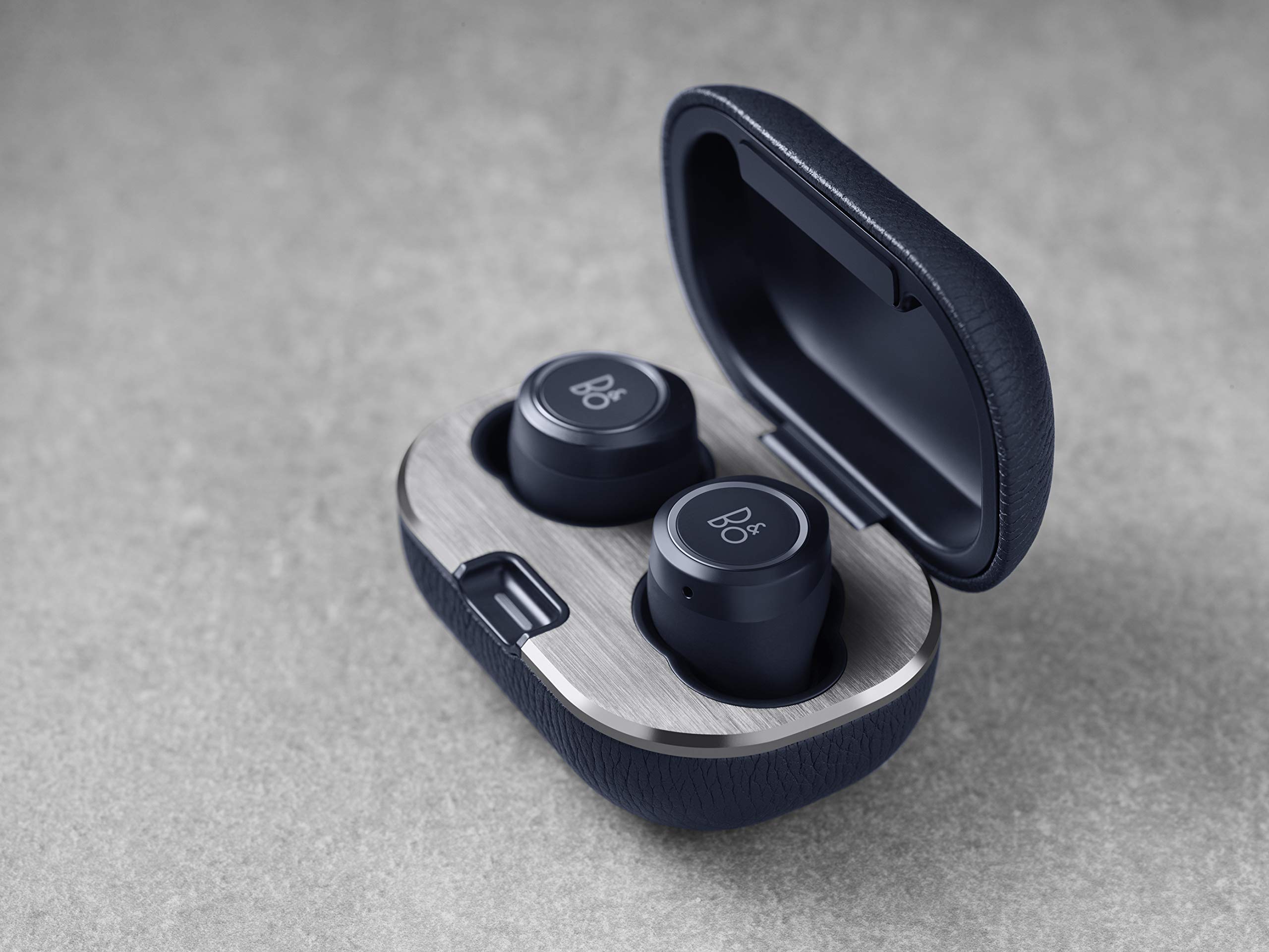 Bang & Olufsen Beoplay E8 2.0 True Wireless Earphones Qi Charging, Indigo Blue - 1646103