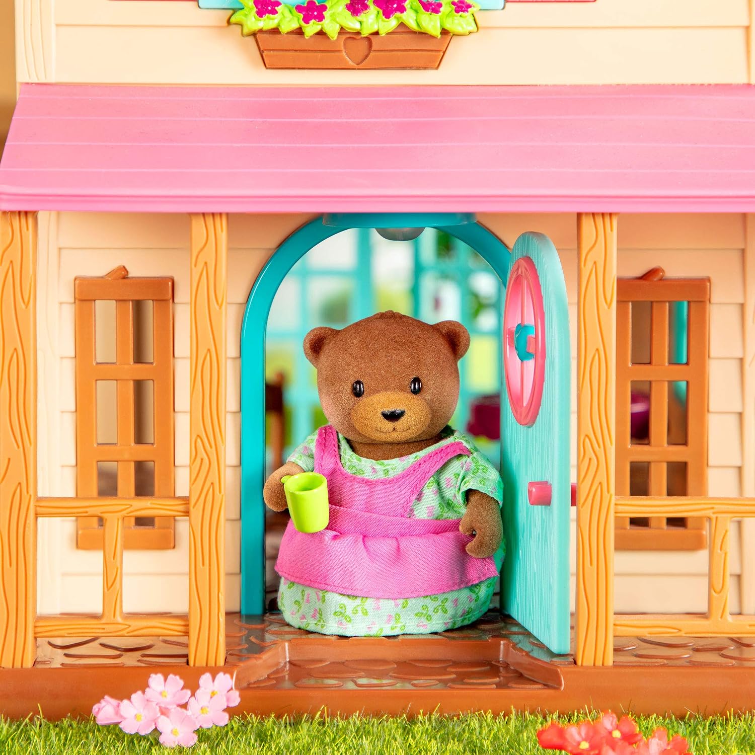 Li'l Woodzeez, Healthnuggle Bear Family Set, 4 Collectible Doll Figures with Storybook, Encourages Imaginative Pretend Play - Image 5