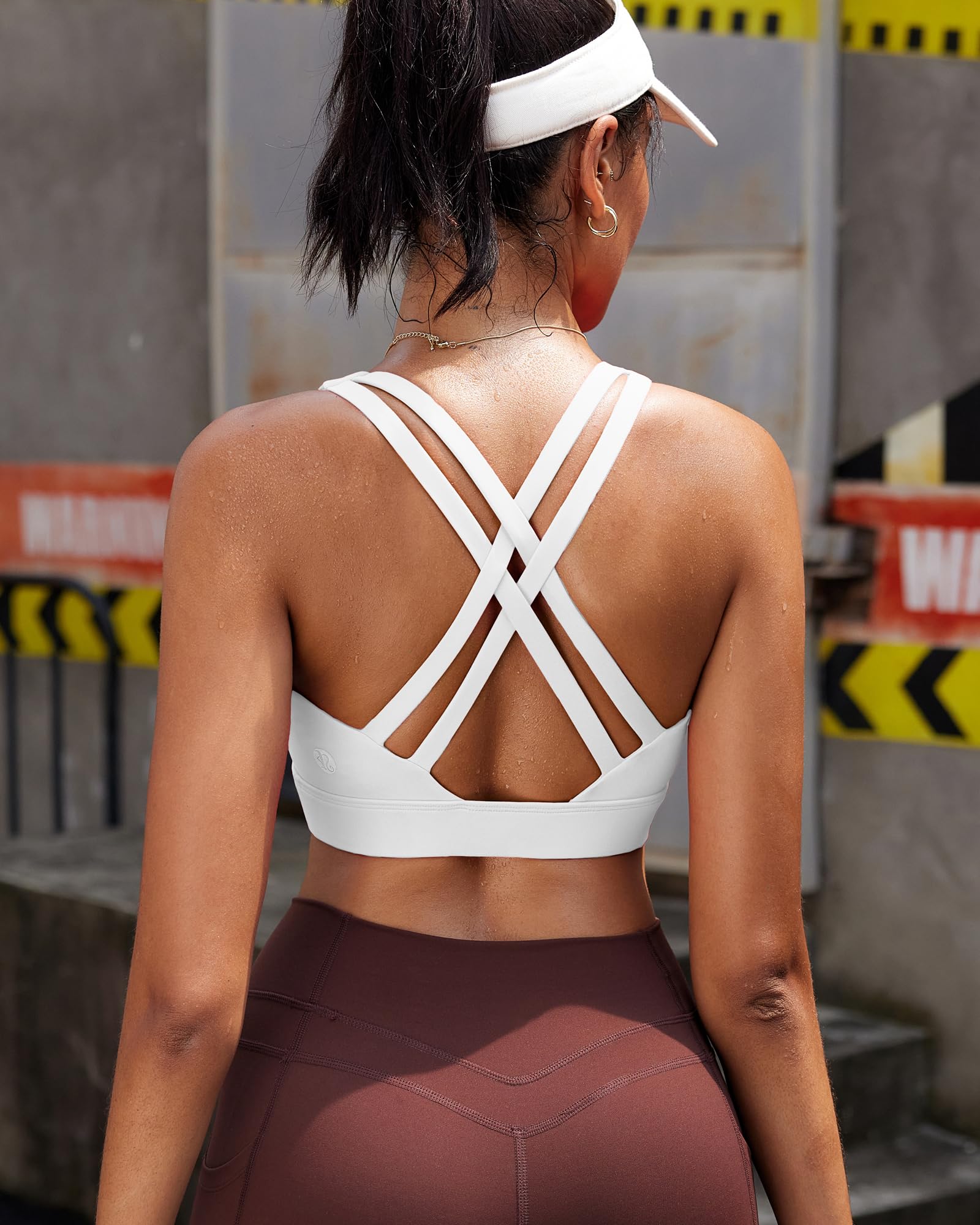 RUNNING GIRL High Impact Sports Bras for Women - Scoop Neck Strappy Sports Bra High Support Moulded Cup Workout Bra