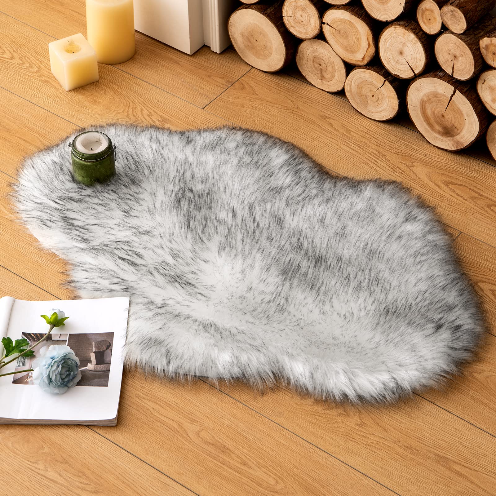 MIULEE Faux Fur Area Rugs Sheepskin Rugs Faux Fluffy Mat Fleece Chair Cover Seat Pad Soft Shaggy Area Mat for Bedroom Sofa Floor 60 x 90cm Cloud Shape White and Grey
