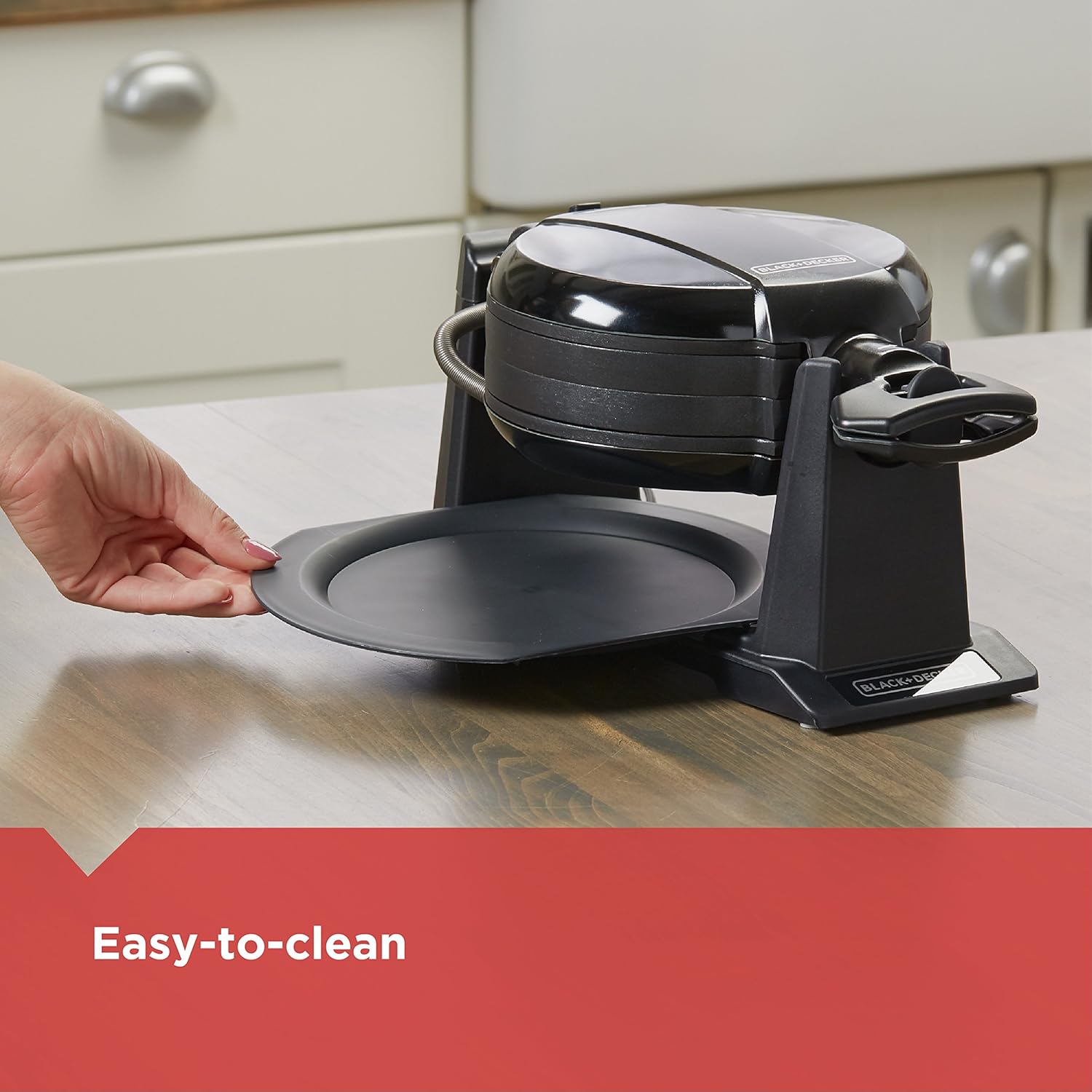 BLACK+DECKER Rotating Waffle Maker, Black, WMD200B: Kitchen & Dining