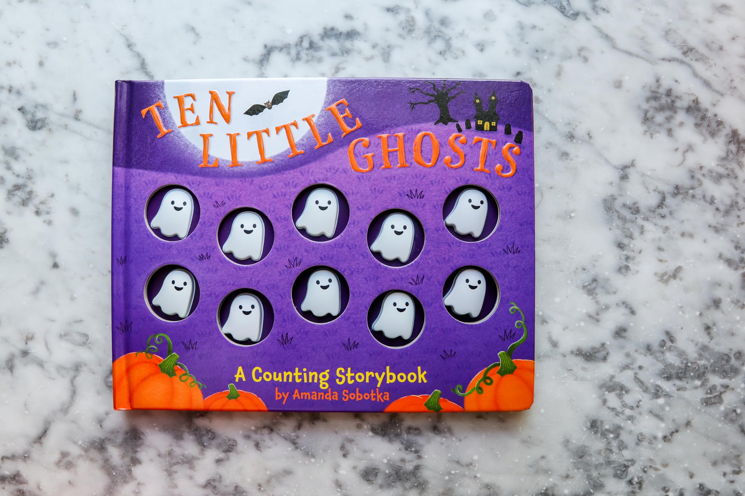Ten Little Ghosts: A Counting Storybook