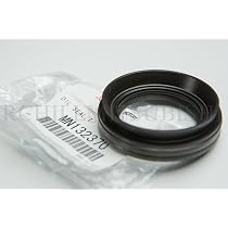 Amazon.com: Mitsubishi MN132370, Axle Shaft Seal : Automotive