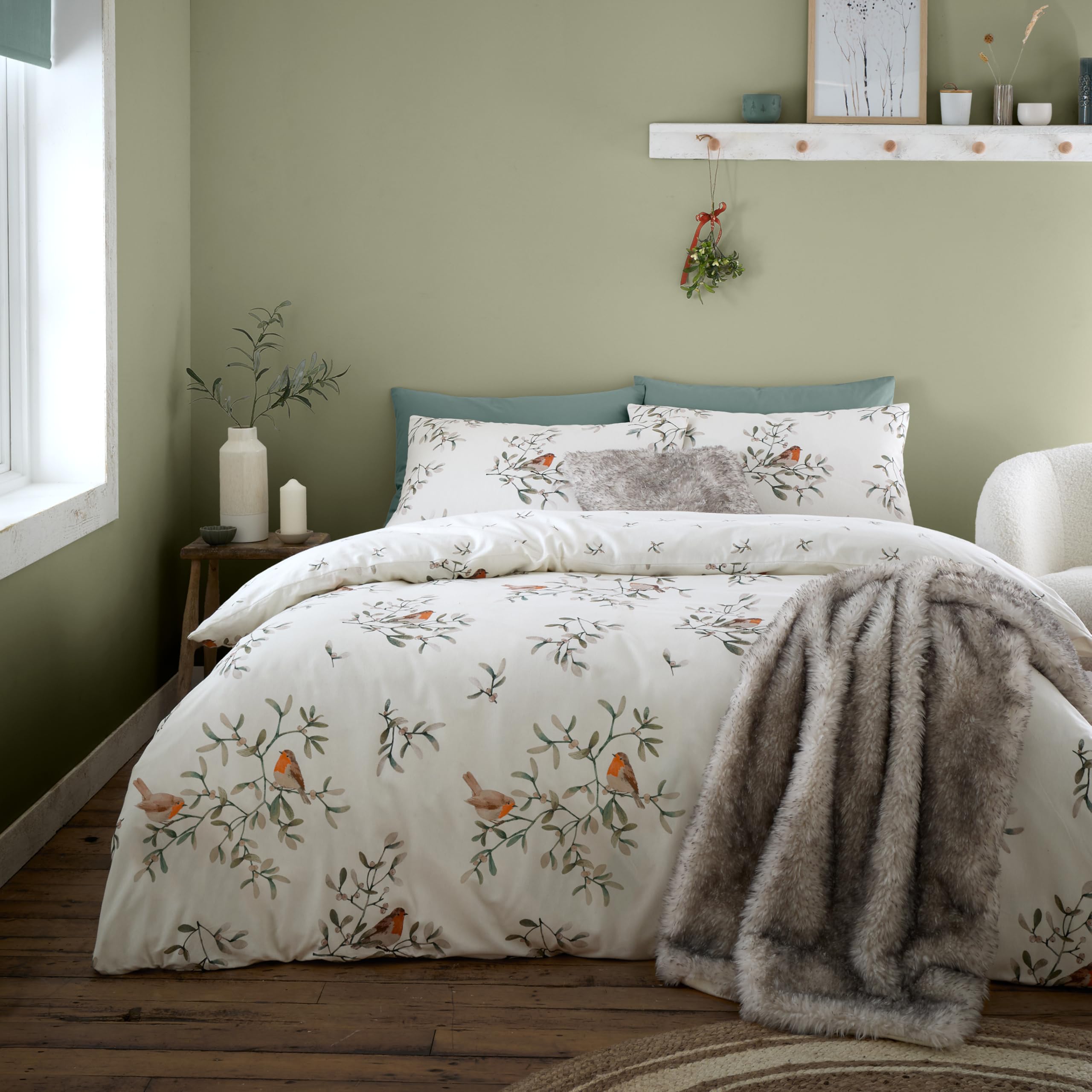 Catherine Lansfield Brushed Mistletoe Robins Cotton Reversible King Duvet Cover Set with Pillowcases Cream