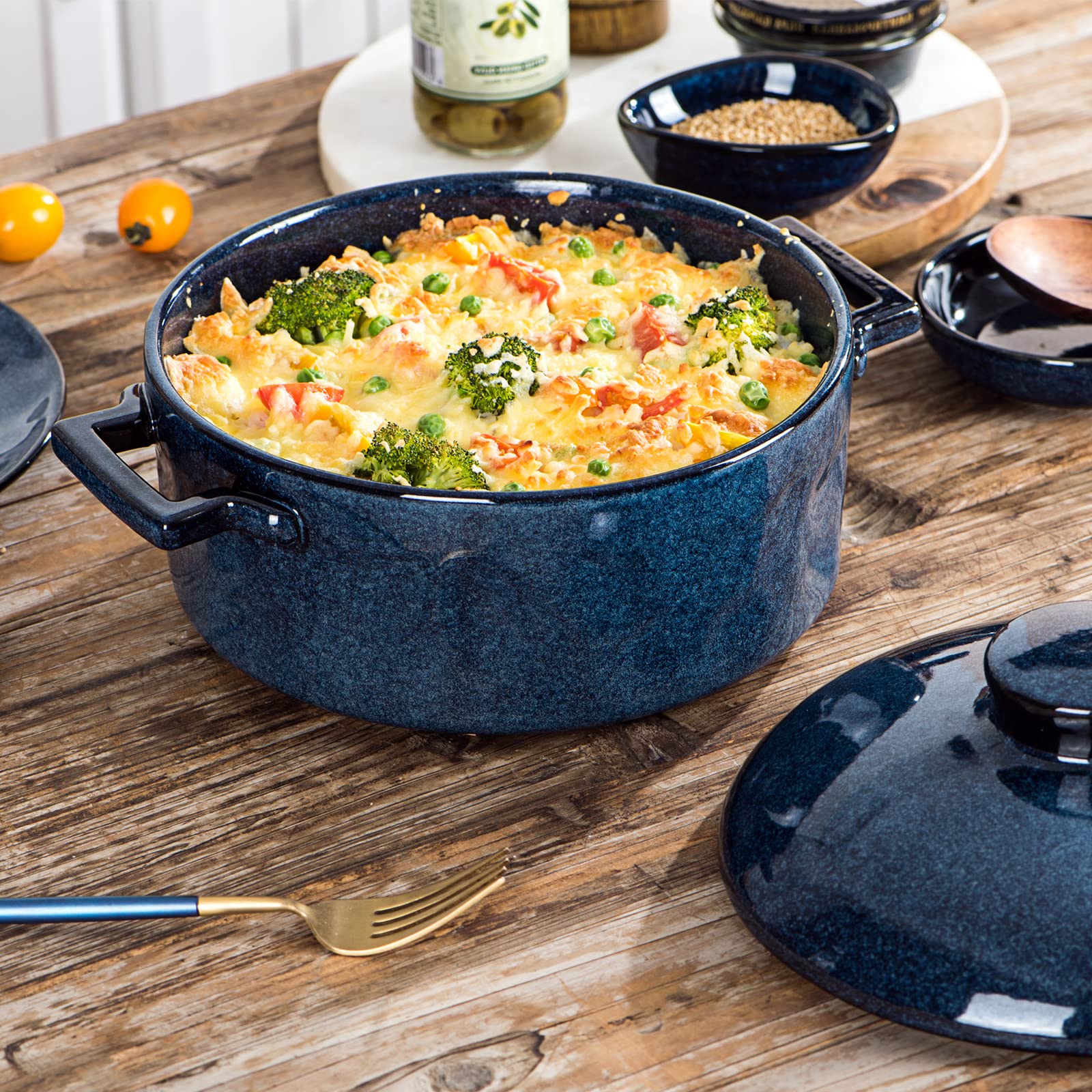 vicrays Casserole Dish with Lid - Ceramic Lasagna Pan Deep 2 Quart Round Baking Dishes Covered Bakeware for Oven Safe Serving Dish with Handles for Party Dinner Banquet Daily Use (Blue)