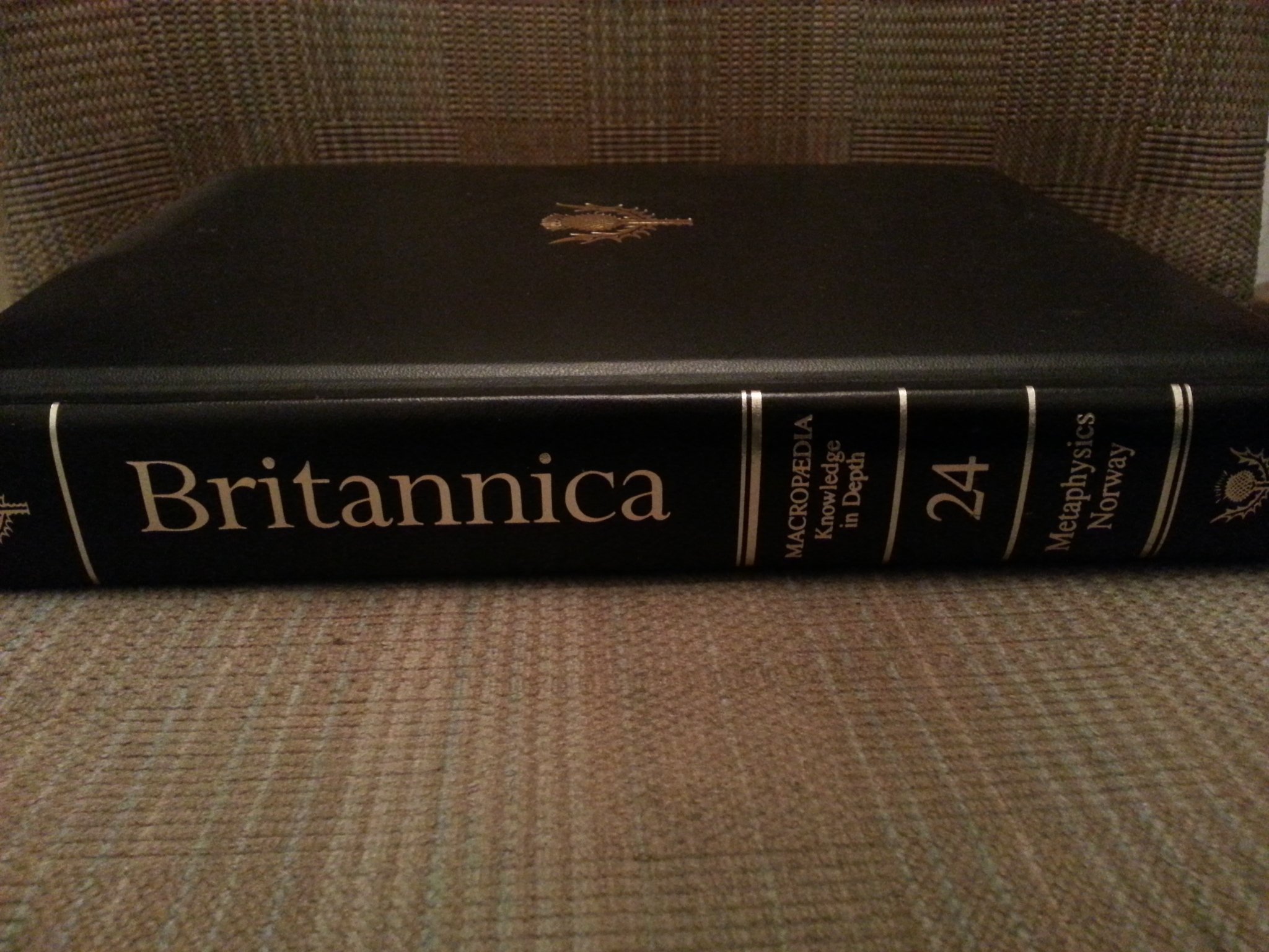 24 New Encyclopaedia Britannica Macropaedia Knowledge In Depth Volume 24 Fifteenth 15th Edition 1986 Encyclopedia Macropedia Metaphysics Norway Britannica Amazon Com Books