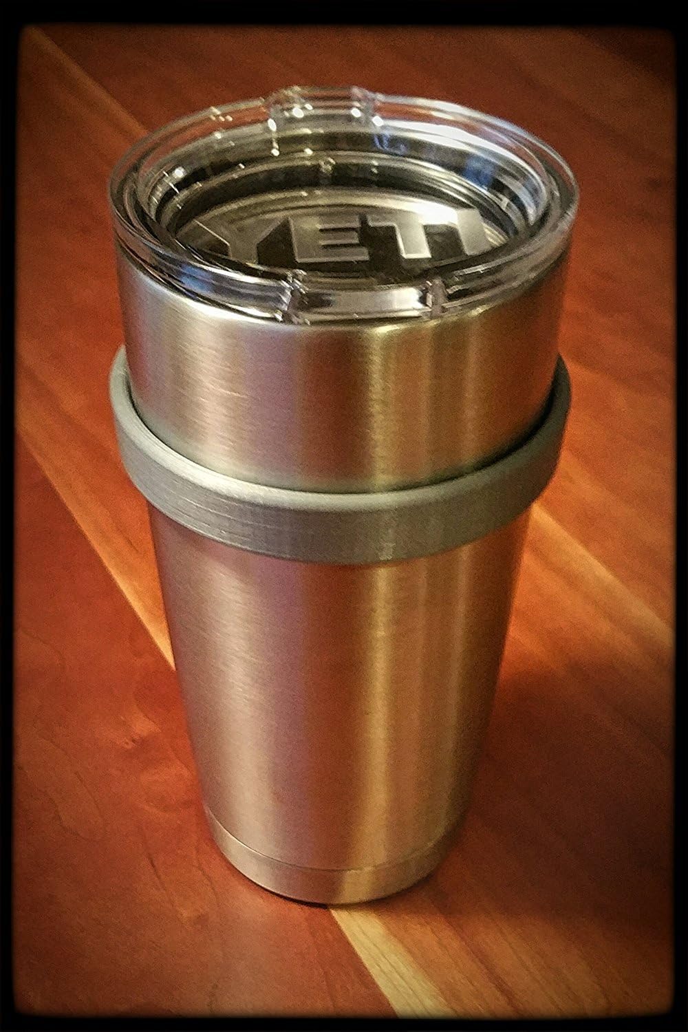 yeti silver tumbler