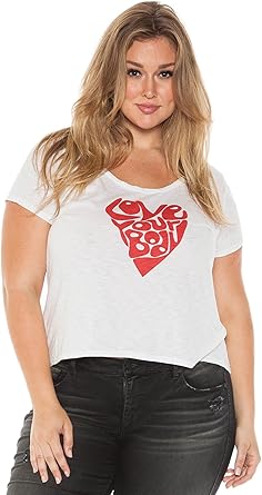 plus size t shirt and jeans
