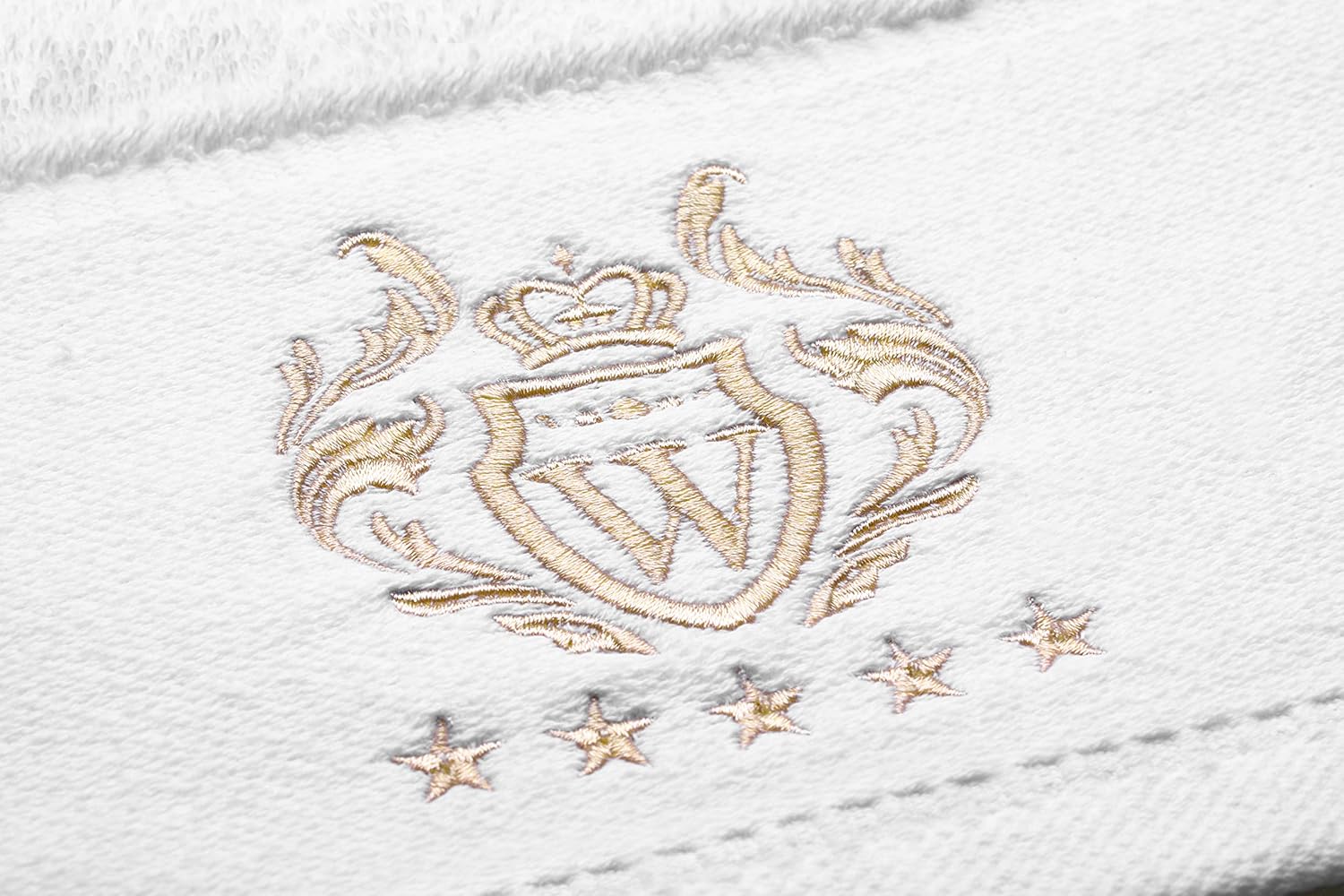 WIIKWEEK 100% Cotton Bath Towel Set, 27"x54" ,White Luxurious 600 GSM Large Bath Towels,Highly Absorbent,Super Soft Towels for Bathroom, (2 Pieces): Kitchen & Dining