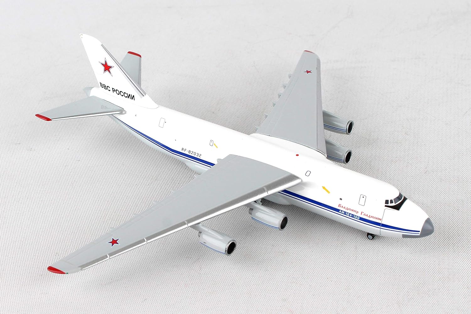 Ан-70 1/144. Ан 124 revell. Модель ан 124. Ан 124 аэрофлот herpa. Модель ан 124.