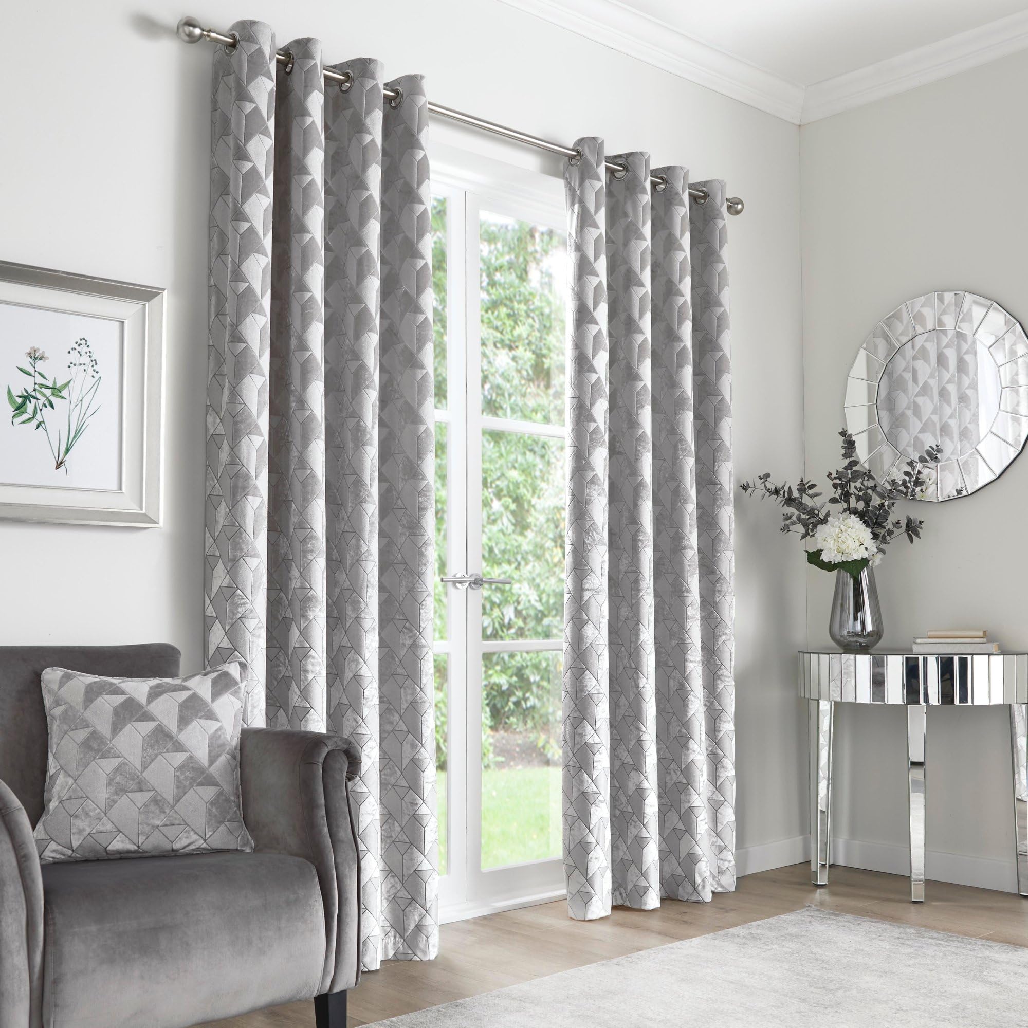 Appletree - Silver Jacquard Curtains W46 x L72 (117 x 183cm) - White Silver Eyelet Curtains - Luxury Curtains for Bedroom/Living Room - Light Grey Door Curtain/Drapes - Worcester Collection