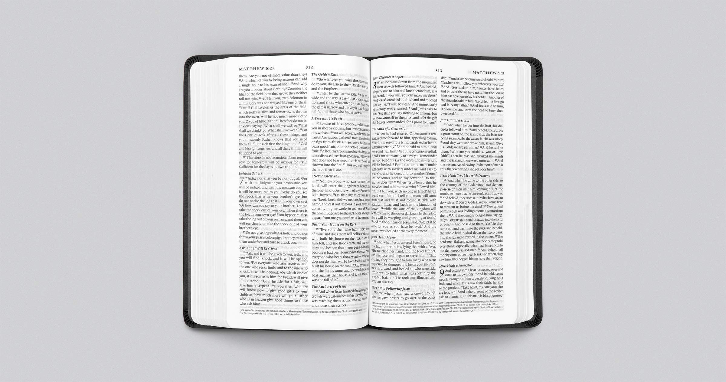 ESV Premium Gift Bible (TruTone, Charcoal, Crown Design): Holy Bible, English Standard Version ESV Premium Gift Bible (TruTone, Charcoal, Crown Design): Holy Bible, English Standard Version Imitation Leather