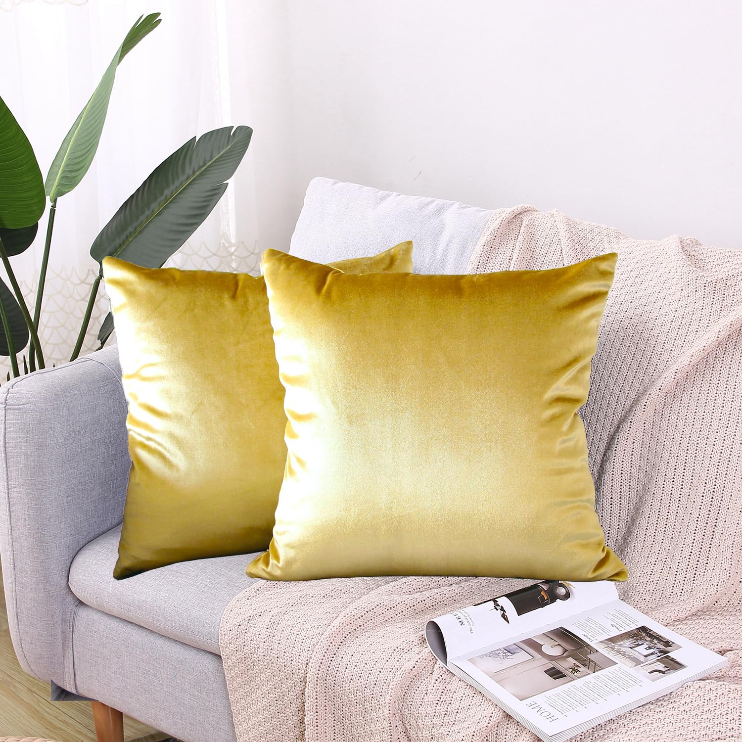 CXTAI 2x Golden Velvet Cushion Covers Decorative Square Throw Pillow Cover Pillowcase 16"x 16"40 x 40cm
