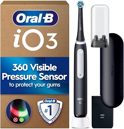 Oral-B iO 3 Matt Black Ultimate Clean Electric Toothbrush with Charger Pouch