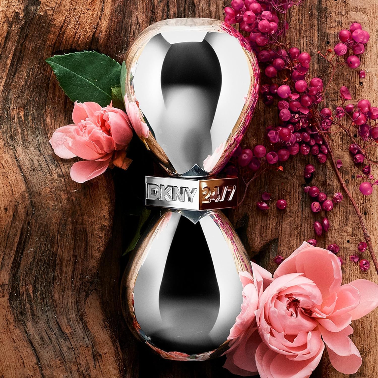 DKNY 24/7, Eau de Parfum für Damen, Blumig-Holziger Duft, Lang anhaltende Duftnote, Donna Karan New York, 30 ml 2