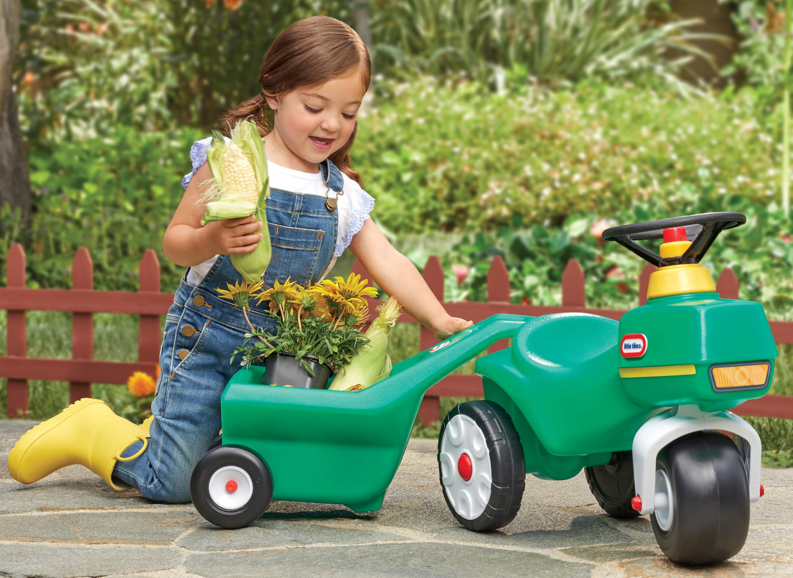 Little Tikes Tractor & Cart, Foot-to-Floor Ride-On, for Boys and Girls Ages 1-5 Years