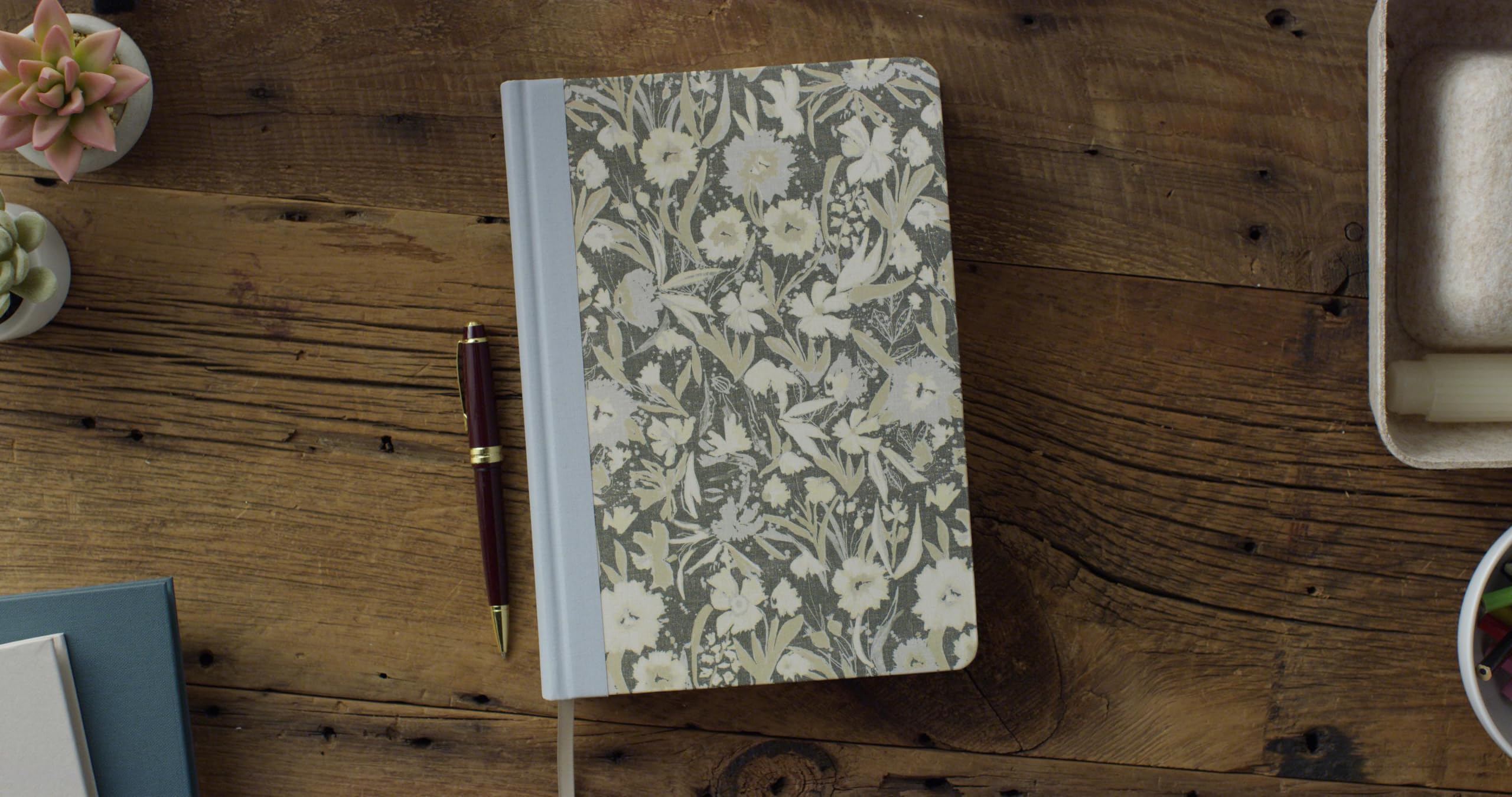 ESV Single Column Journaling Bible, Large Print, Artist Series (Cloth over Board, Lulie Wallace, Martha): Holy Bible, English Standard Version ESV Single Column Journaling Bible, Large Print, Artist Series (Cloth over Board, Lulie Wallace, Martha): Holy Bible, English Standard Version Hardcover