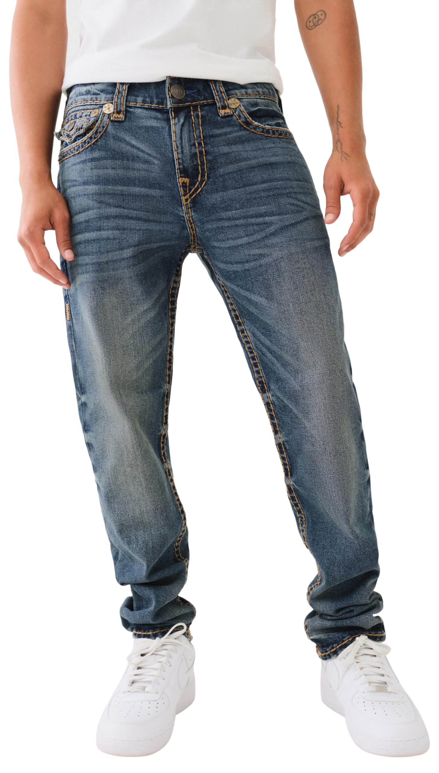 True Religion Men’s Rocco Super T Flap 1/2″ with 32″ Inseam, Queens Dark WASH