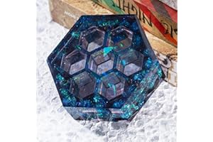 Maywin DND Dice Box Dungeons and Dragons Dice Box Case Skull Pattern Dice Case for Dispaly Storage 7-Die Polyhedral D&D Dice, Easy Carring, DND Gift (Shiny Blue Flake)