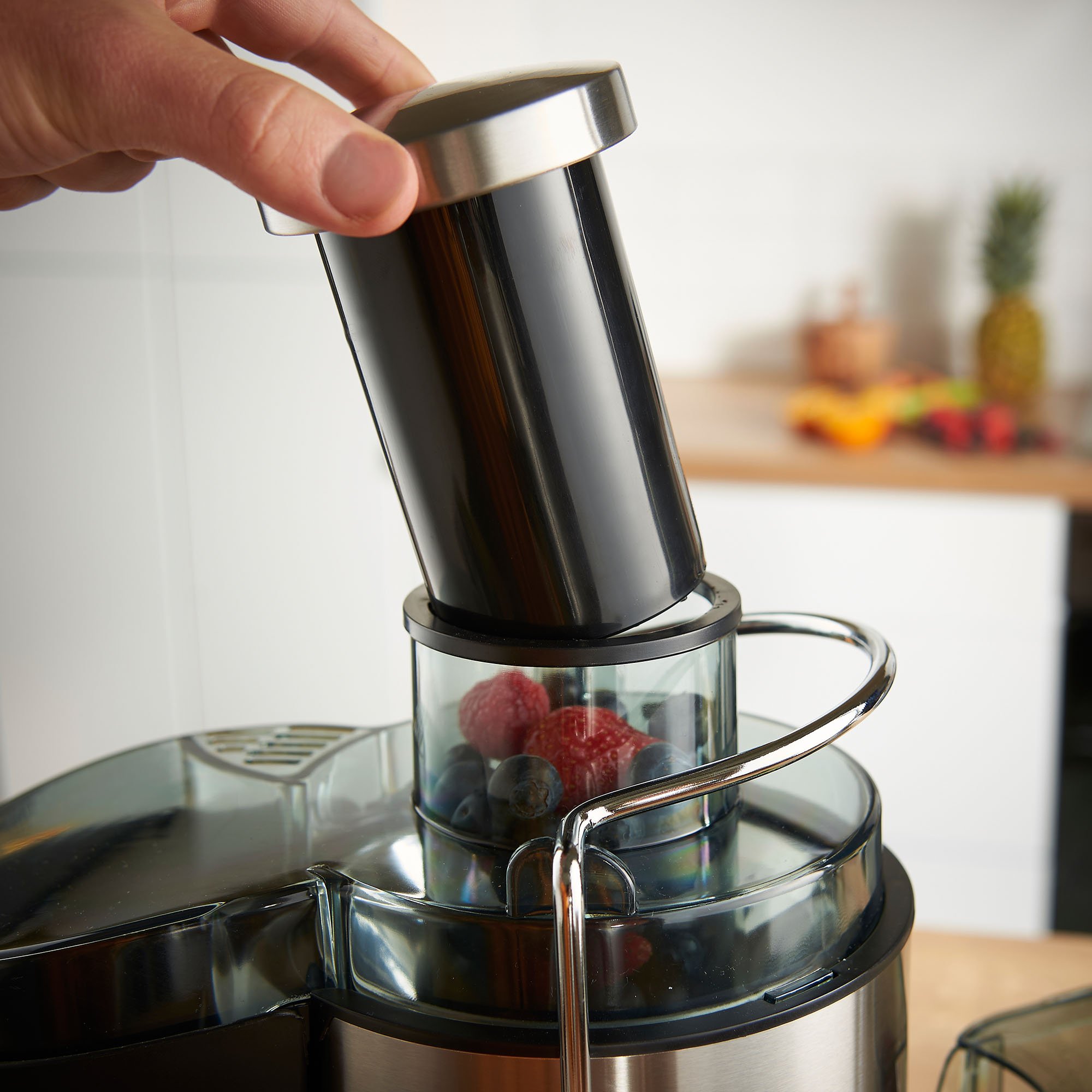 VonShef Juicer Machine, Fruit Juice Maker, Whole Fruit Juice Extractor