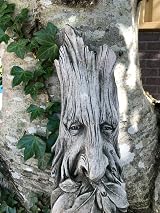 Discount Garden Statues Greenman Plaque 37cm Reconstituted Stone Ornament view 2