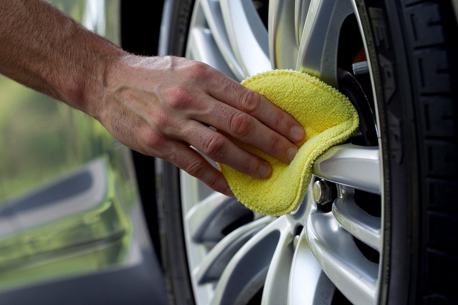 Mothers 156801 Yellow Microfiber Ultra Soft Applicator and Cleaning Pads (Six 5 Inch Pads): Automotive