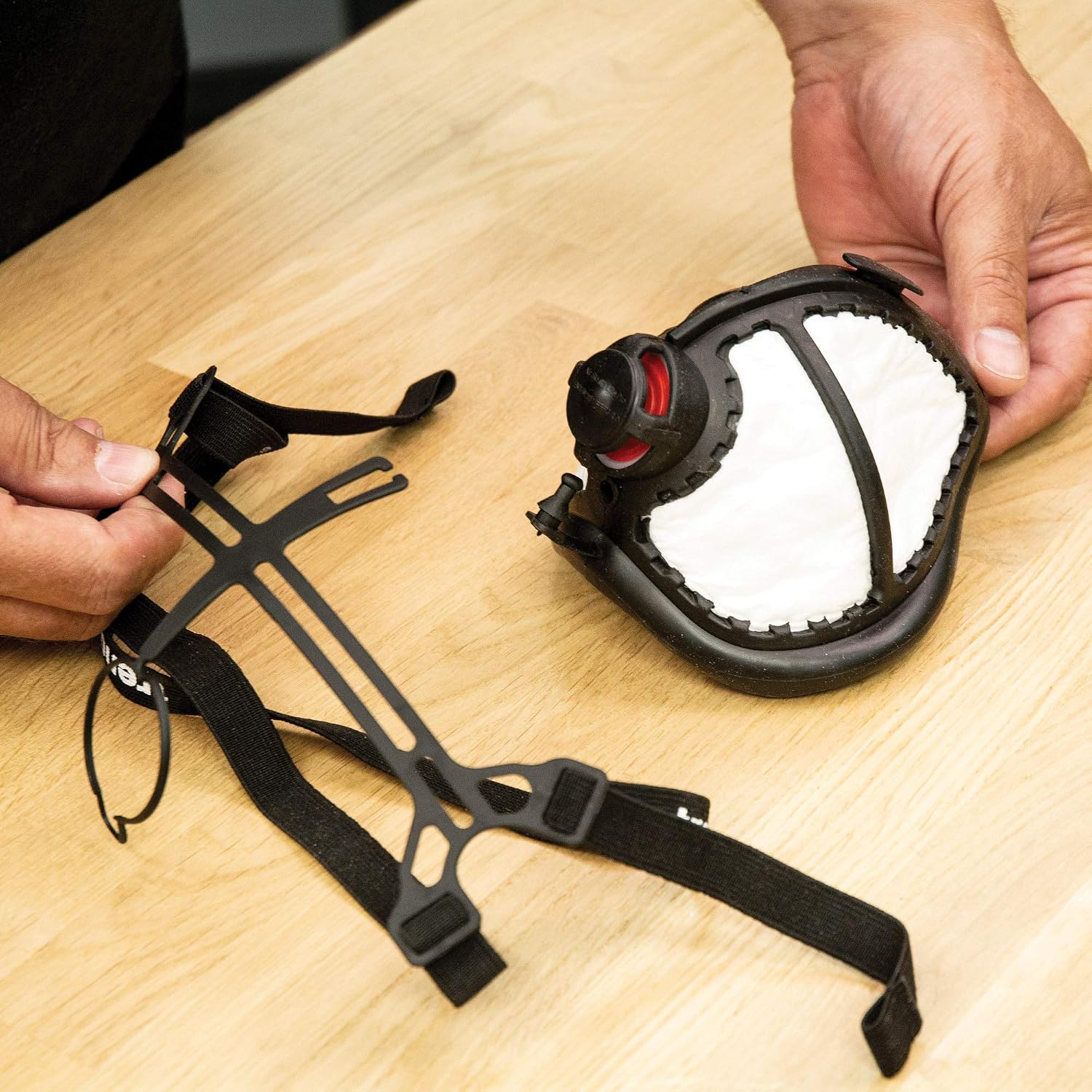 Trend Air Stealth Lite Pro Respirator Dust Mask, Reusable Lightweight Frame & Replaceable Mask Filter, STE/LP/ML, Black - Image 4