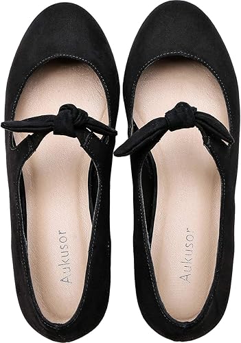 Amazon Com Women S Wide Width Flat Shoes Comfortable Classic