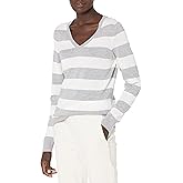 Amazon Essentials Women's Regular-Fit Lightweight Long-Sleeve V-Neck Sweater (Available in Plus Size)