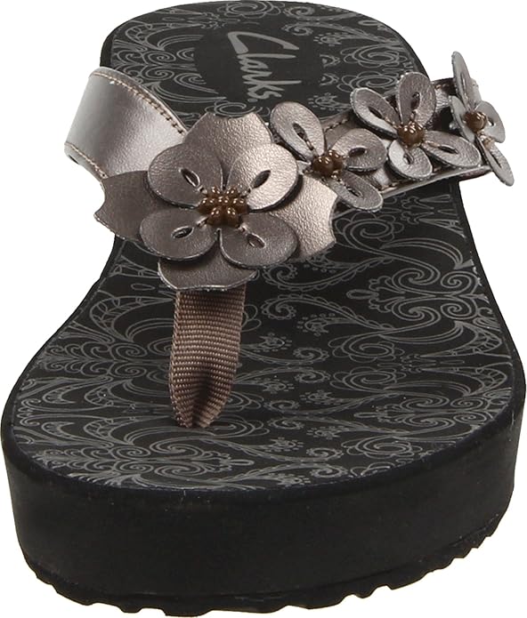 clarks skiff flip flops