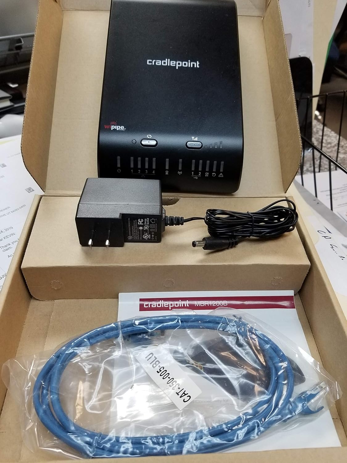Amazon CRADLEPOINT TECHNOLOGY MBR1200B MBR1200B MOBILE BROADBAND