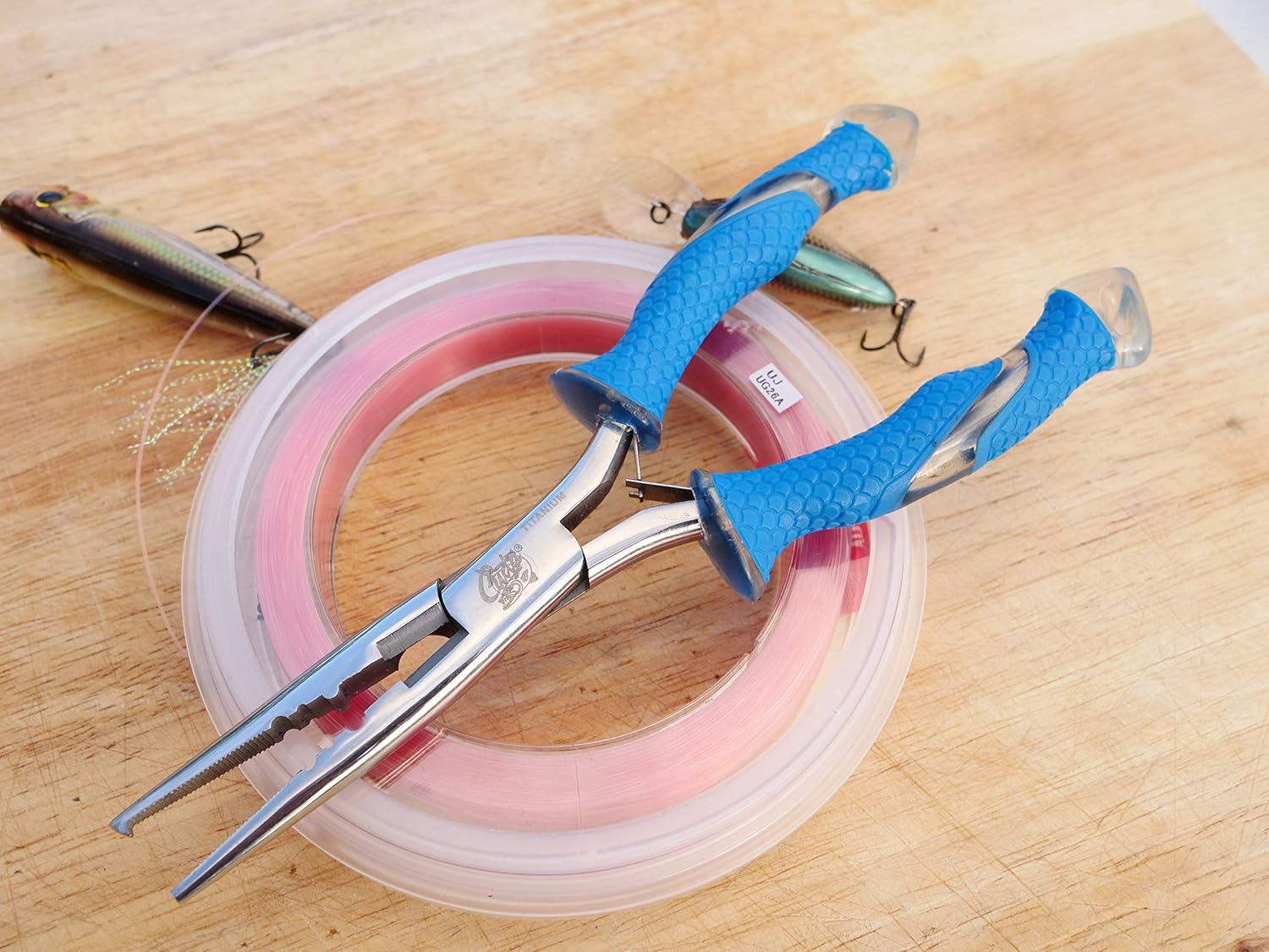 Cuda 8" Stainless Steen Freshwater Fishing Pliers, Needle Nose : Sports & Outdoors
