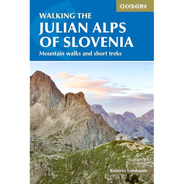 Walks and Climbs in the Pyrenees: Walks, Climbs and Multi-day