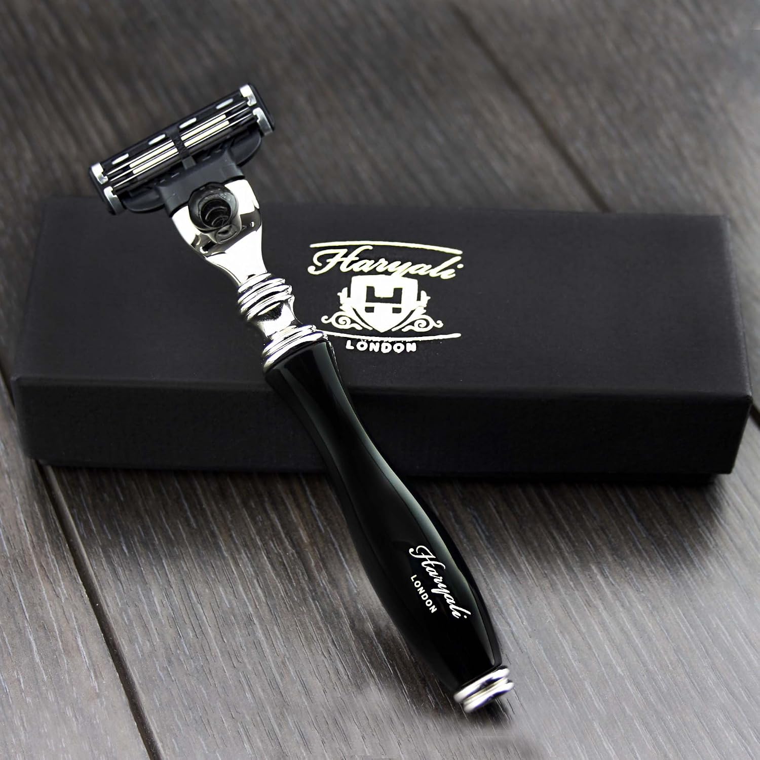 Haryali London, Mens Triple Edge Cartridge Shaving Razors, Precision Razor Compatible with All 3 Edge Refills - Image 3