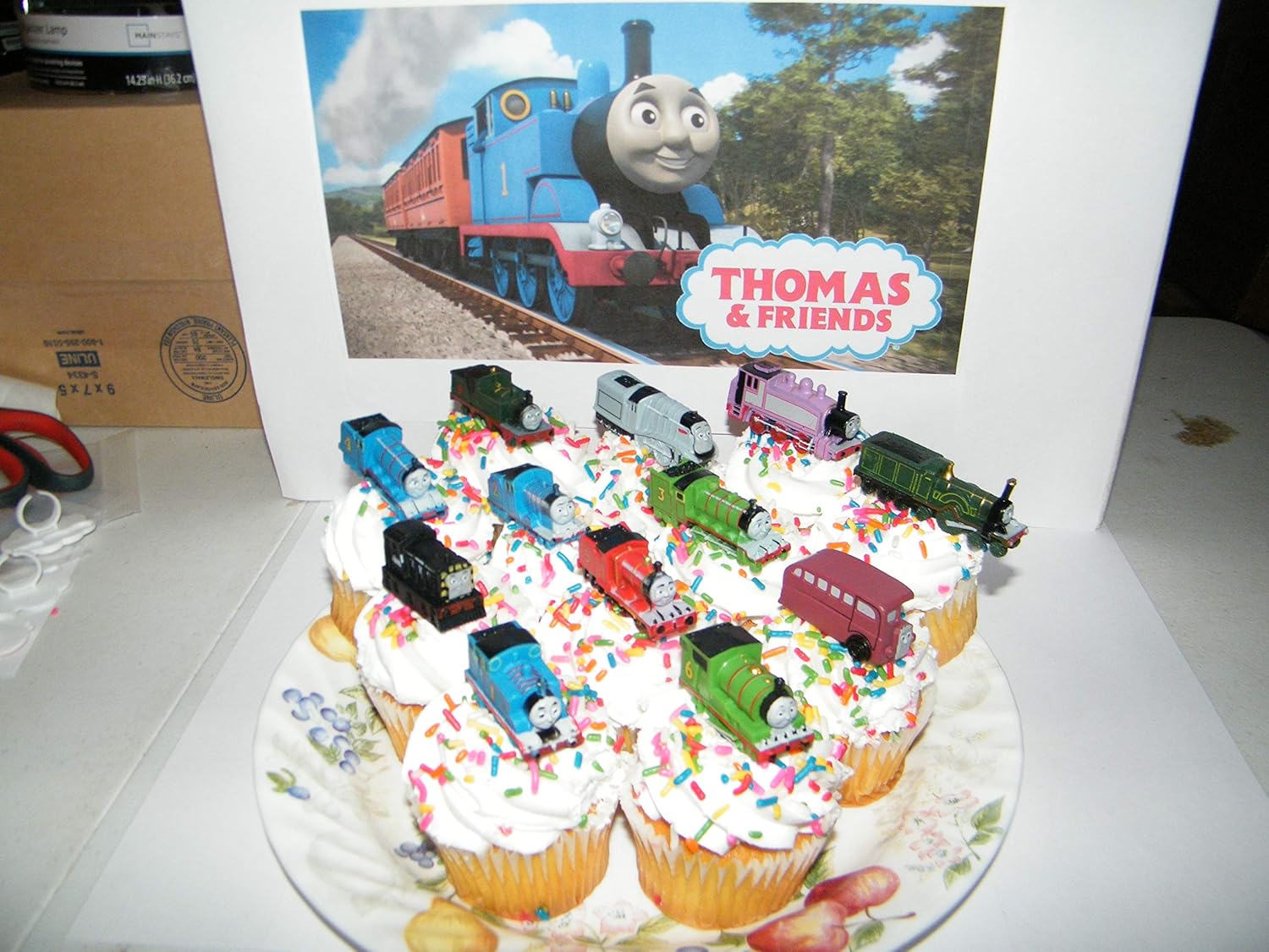 Amazon Com Thomas The Tank Engine Deluxe Cake Toppers Cupcake