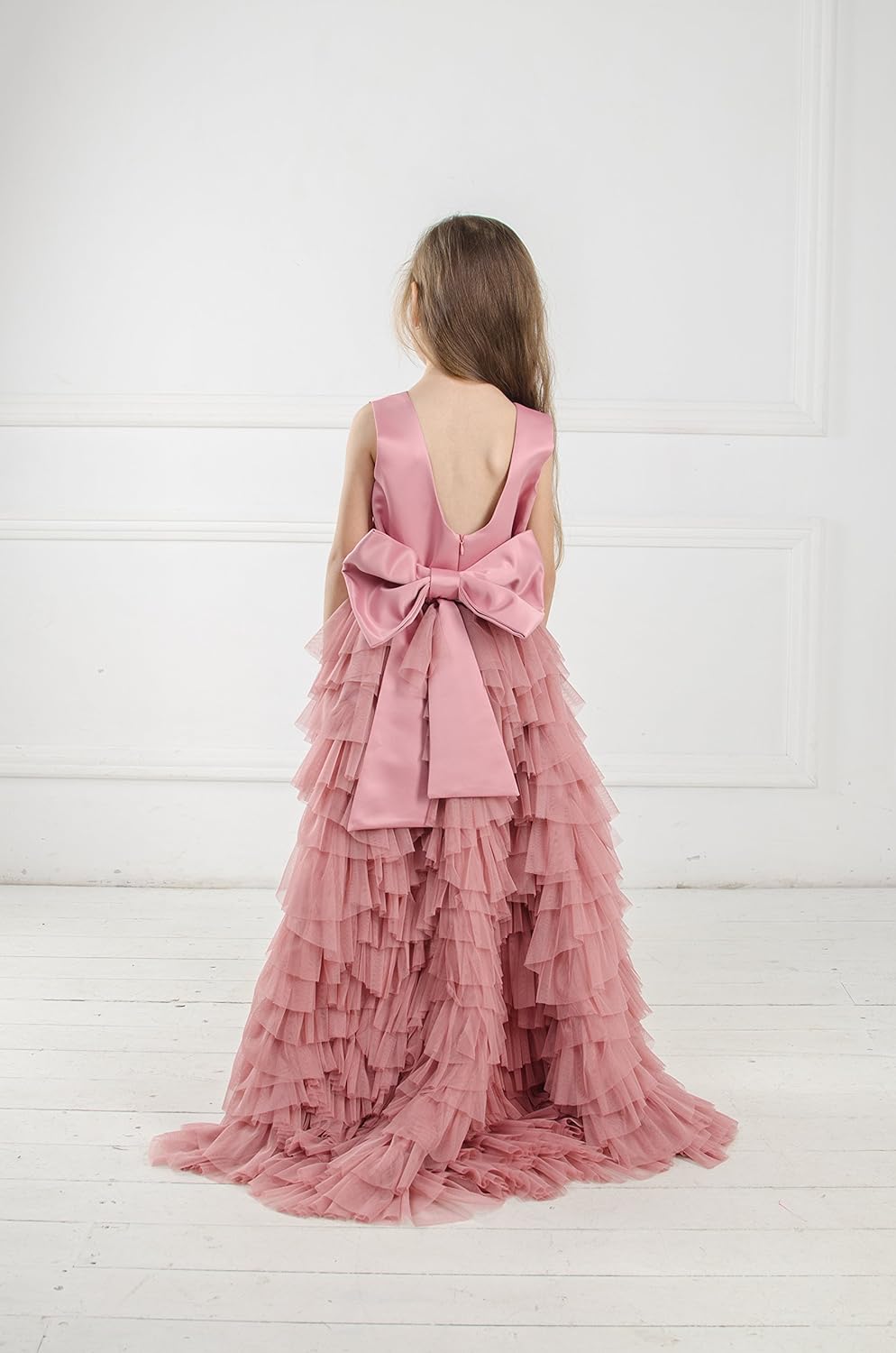 pink tulle dress girl