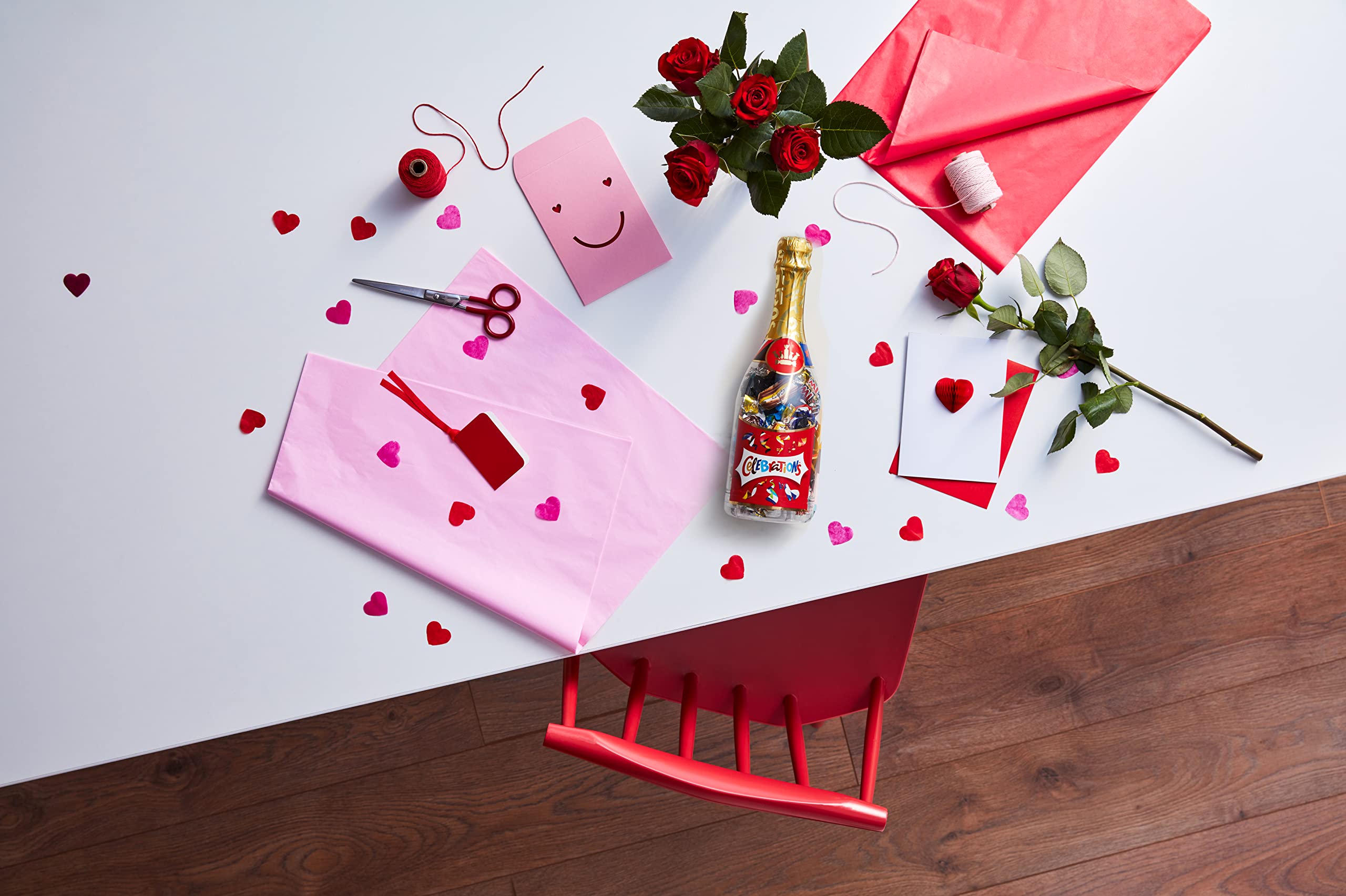 Celebrations Geschenkflasche Champagnerflasche, Mini-Schokoriegel Mix Snickers, Twix und mehr, Geschenk Schokolade, 1 x 312g Flasche 4