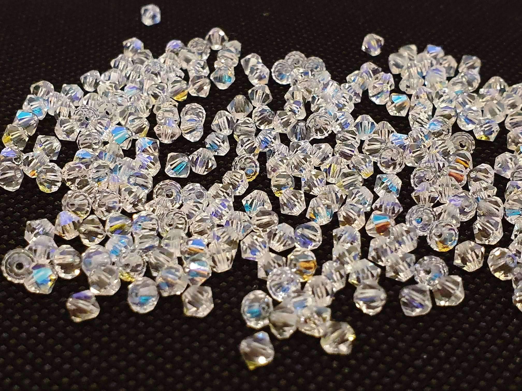 Perlin Preciosa Bohemian Crystal Beads, 3 mm, Bicone Czech Beads, Glass Beads, Glass Beads, Pressure Beads, Pack of 100 (Crystal)