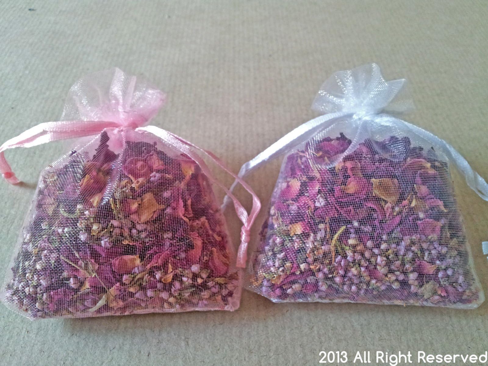 Dried Rose Petals and Heather Grains in Flower Bags (3, Baby Pink)
