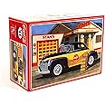 AMT Skill 3 Model Kit 1941 Plymouth Coupe with 4 Bottle Crates Coca-Cola 1/25 Scale Model